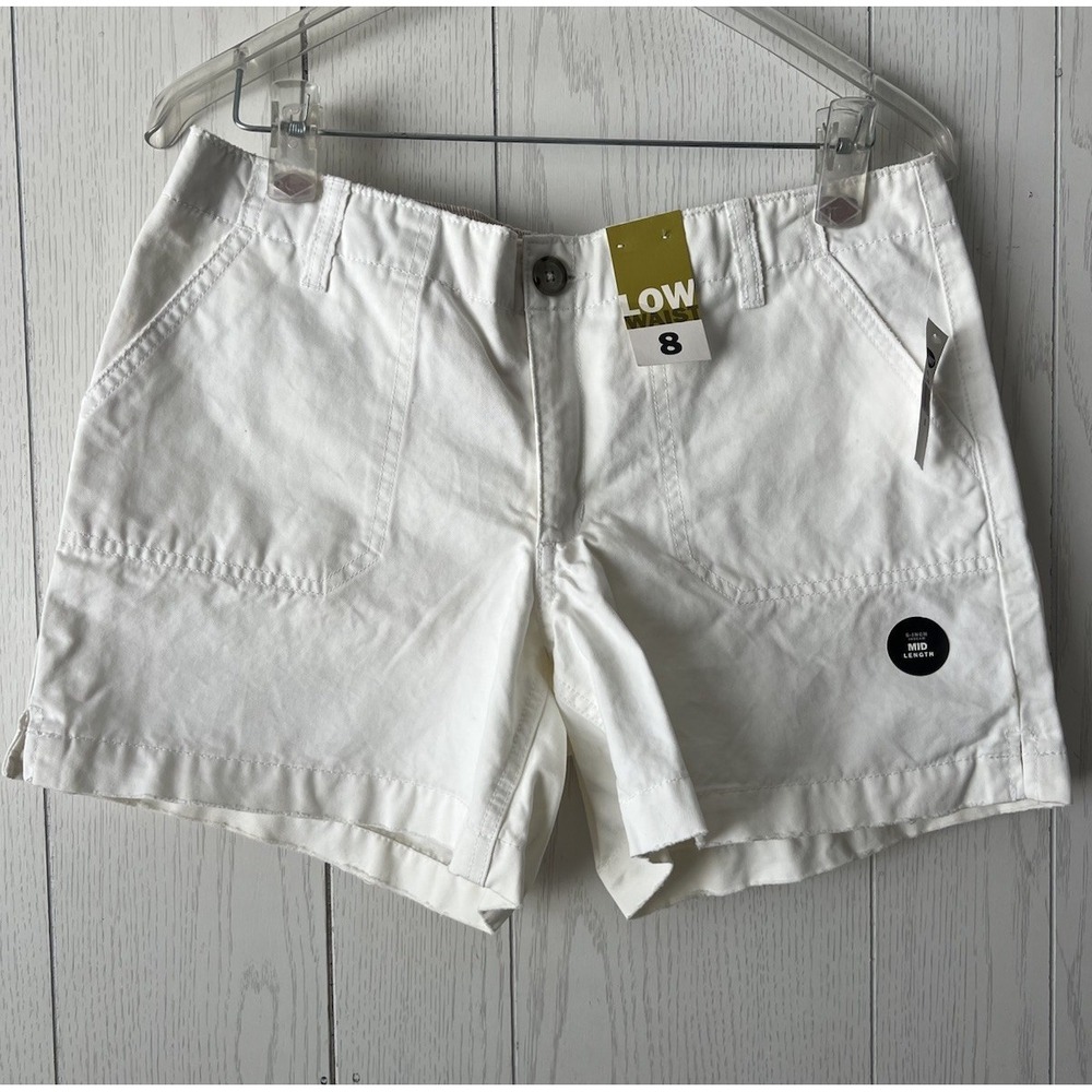 NWT Old Navy White Favorite Perfect 5 Inch Low Rise Chino Shorts Womens 8 CREAM